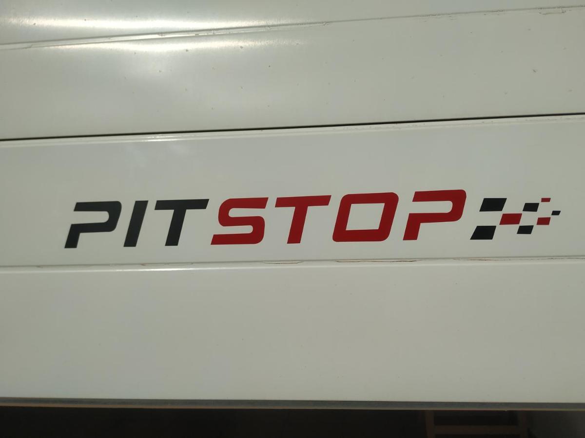 Pit Stop Málaga Exterior foto